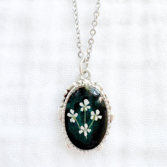 Bronwyn Ornate Pressed Flower Necklace | Silver