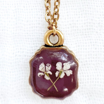 Catherine Mini Frame Pressed Flower Necklace | Gold