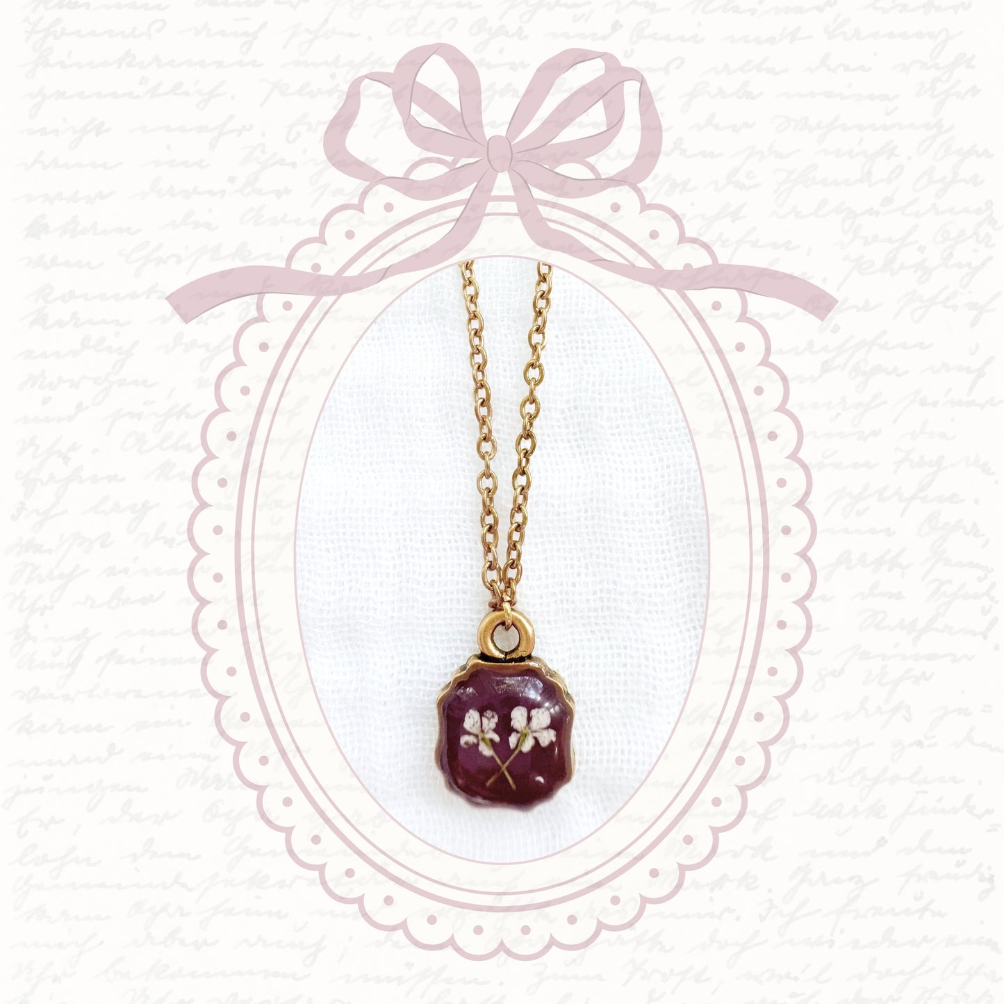 Catherine Mini Frame Pressed Flower Necklace | Gold