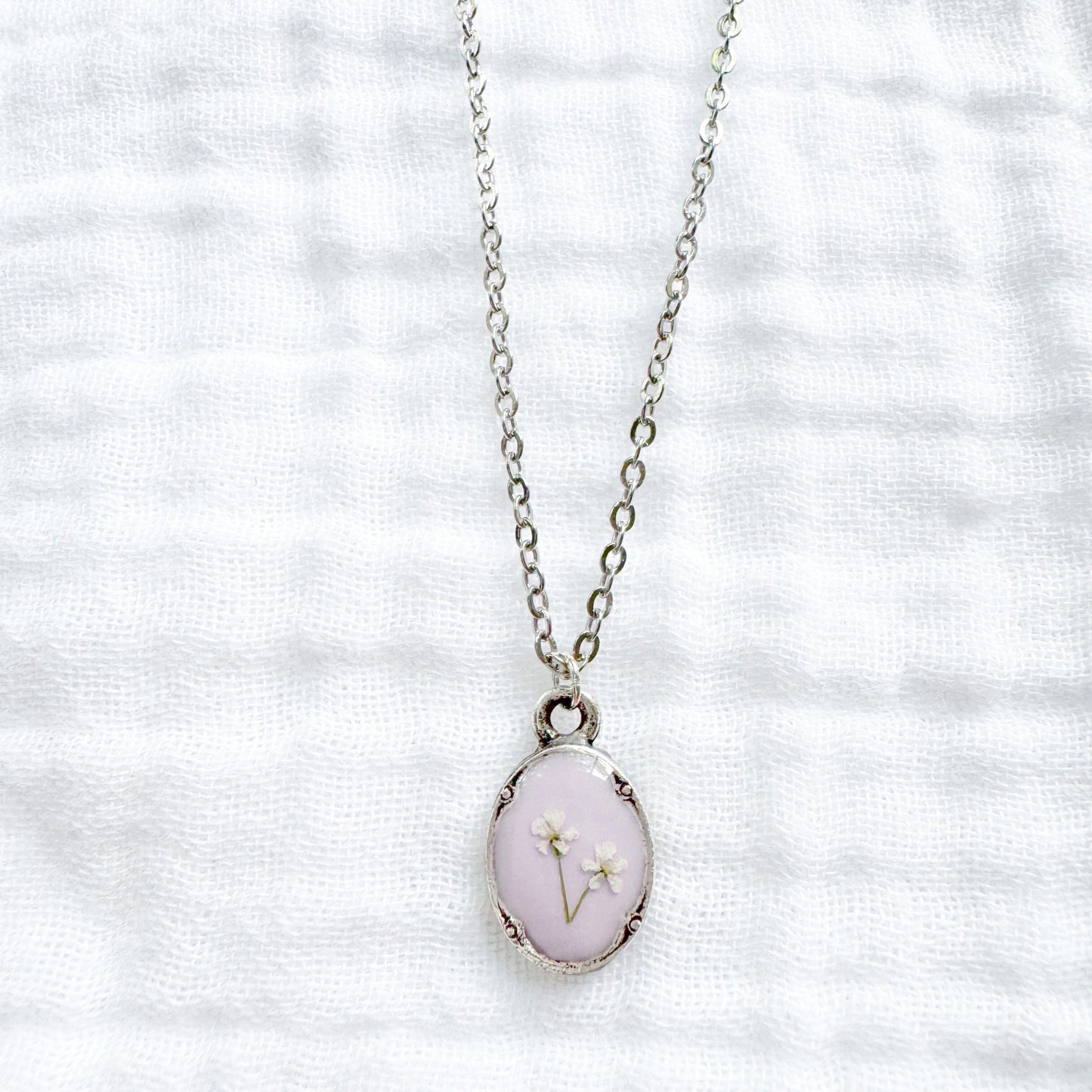 Cecilia Mini Ornate Pressed Flower Necklace | Silver