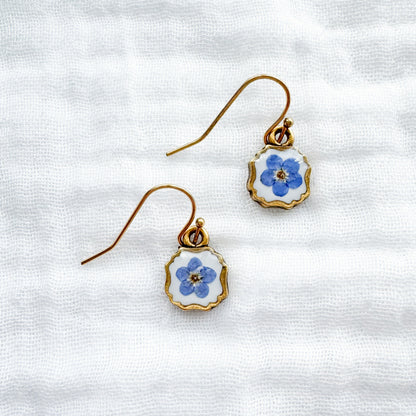 Céleste Forget-Me-Not Pressed Flower Drop Earrings | Gold