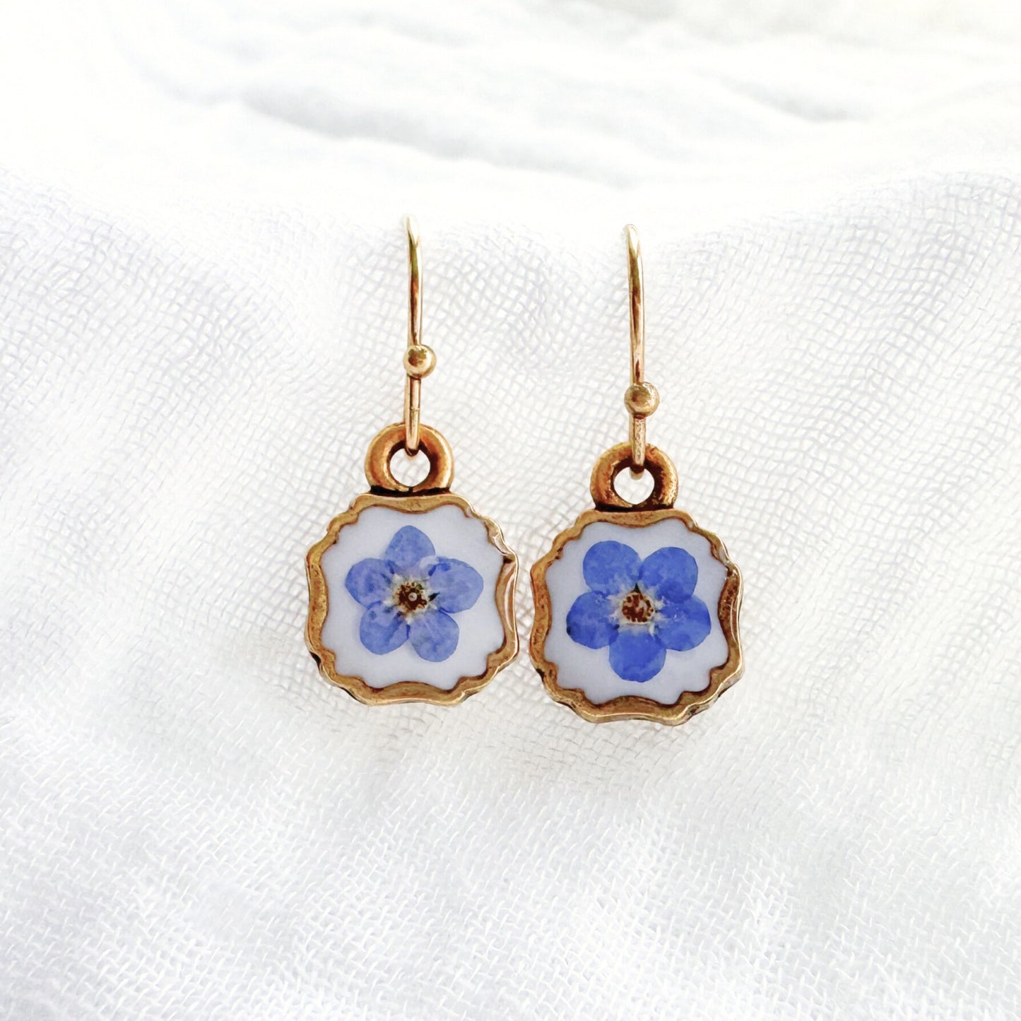 Céleste Forget-Me-Not Pressed Flower Drop Earrings | Gold