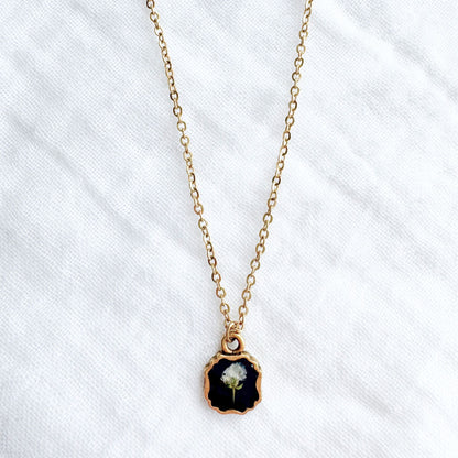 Céline Mini Frame Pressed Flower Necklace | Gold