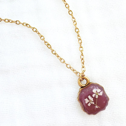 Charlotte Mini Frame Pressed Flower Necklace | Gold