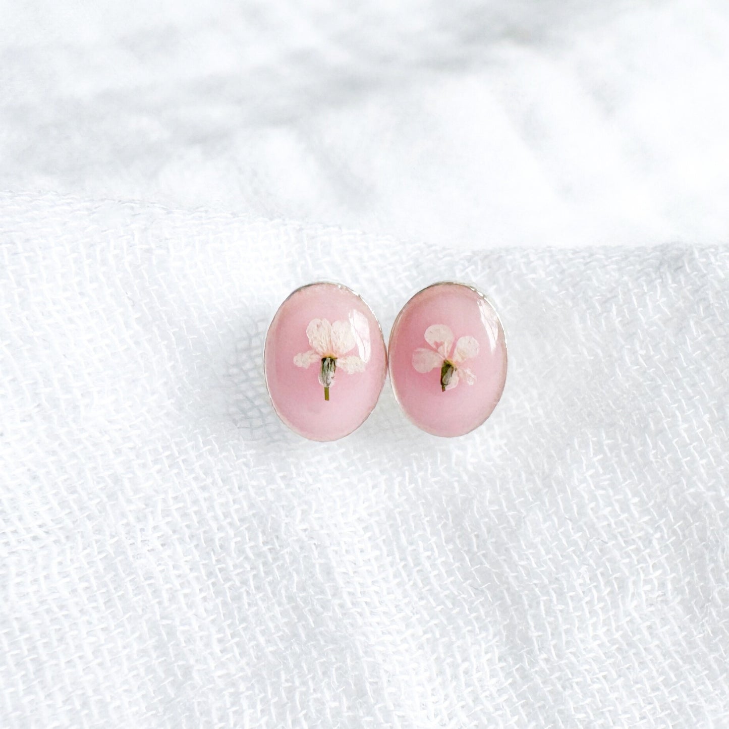 Chelsea Pressed Flower Oval Earrings | Silver