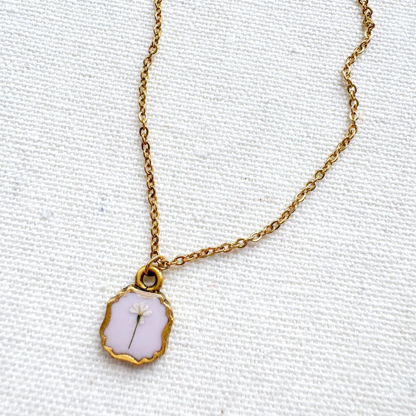 Clara Pressed Flower Necklace | Gold