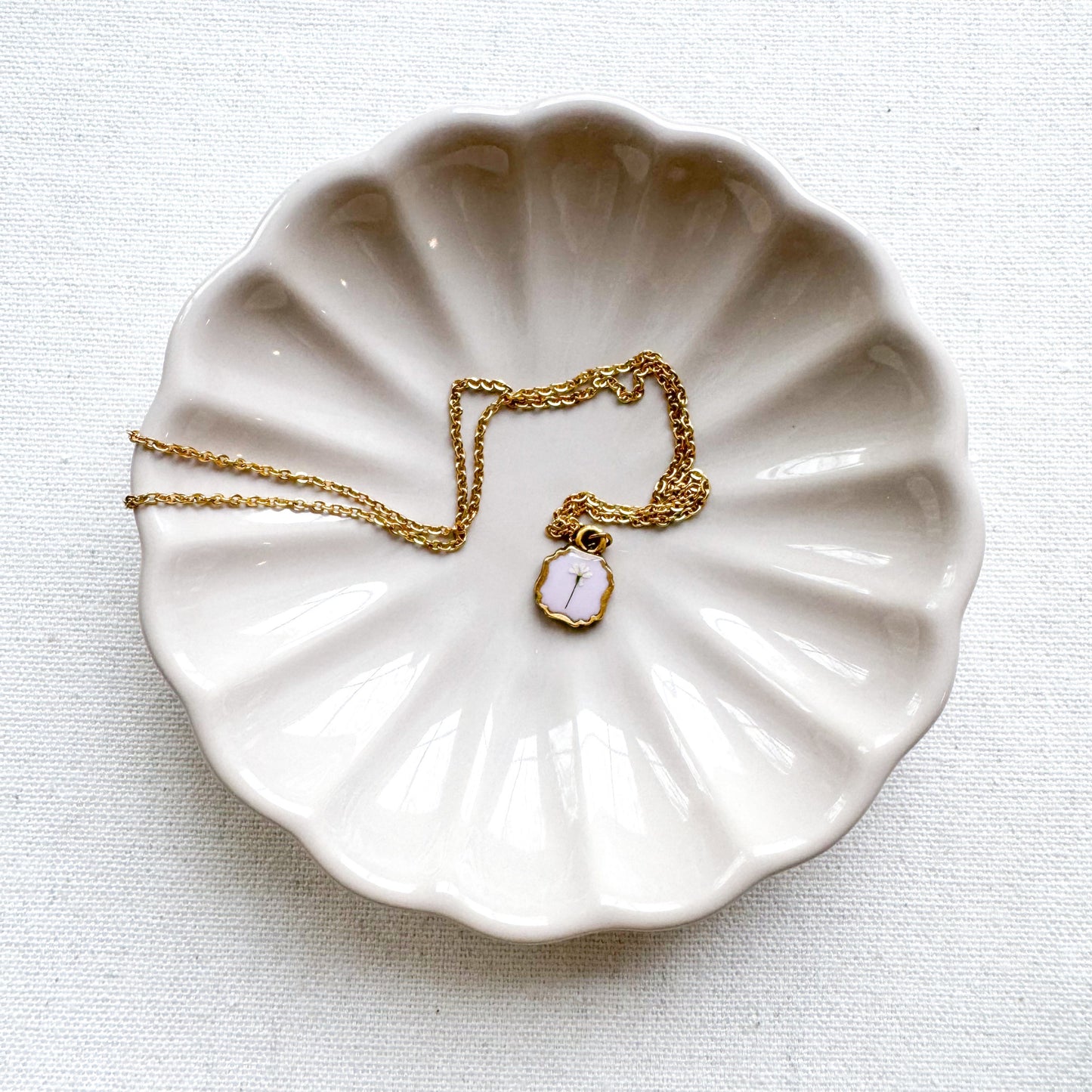 Clara Pressed Flower Necklace | Gold