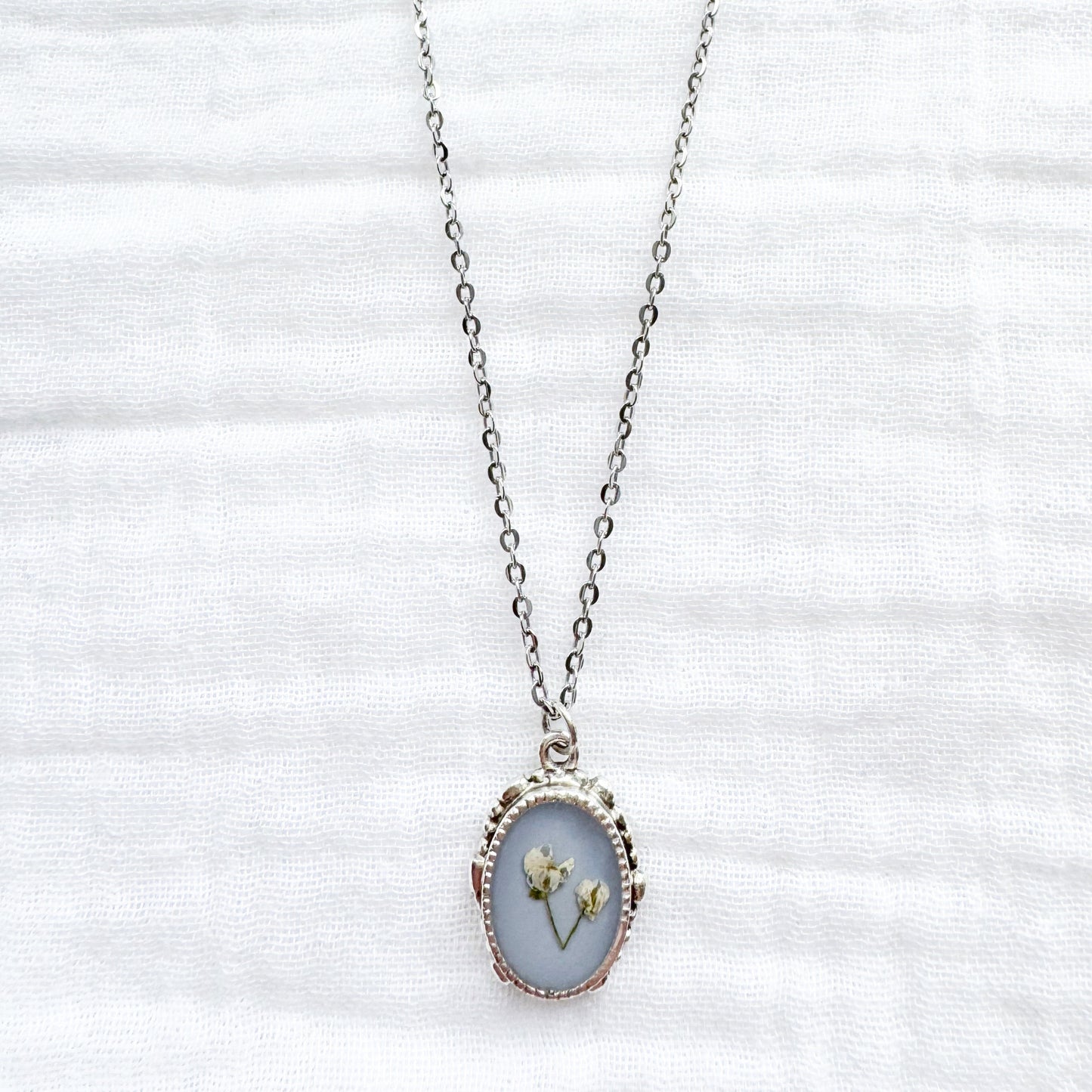 Colette Ornate Pressed Flower Necklace | Silver