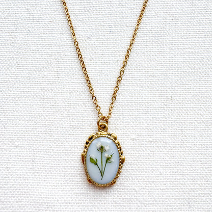 Dorothy Ornate Pressed Flower Necklace | Gold
