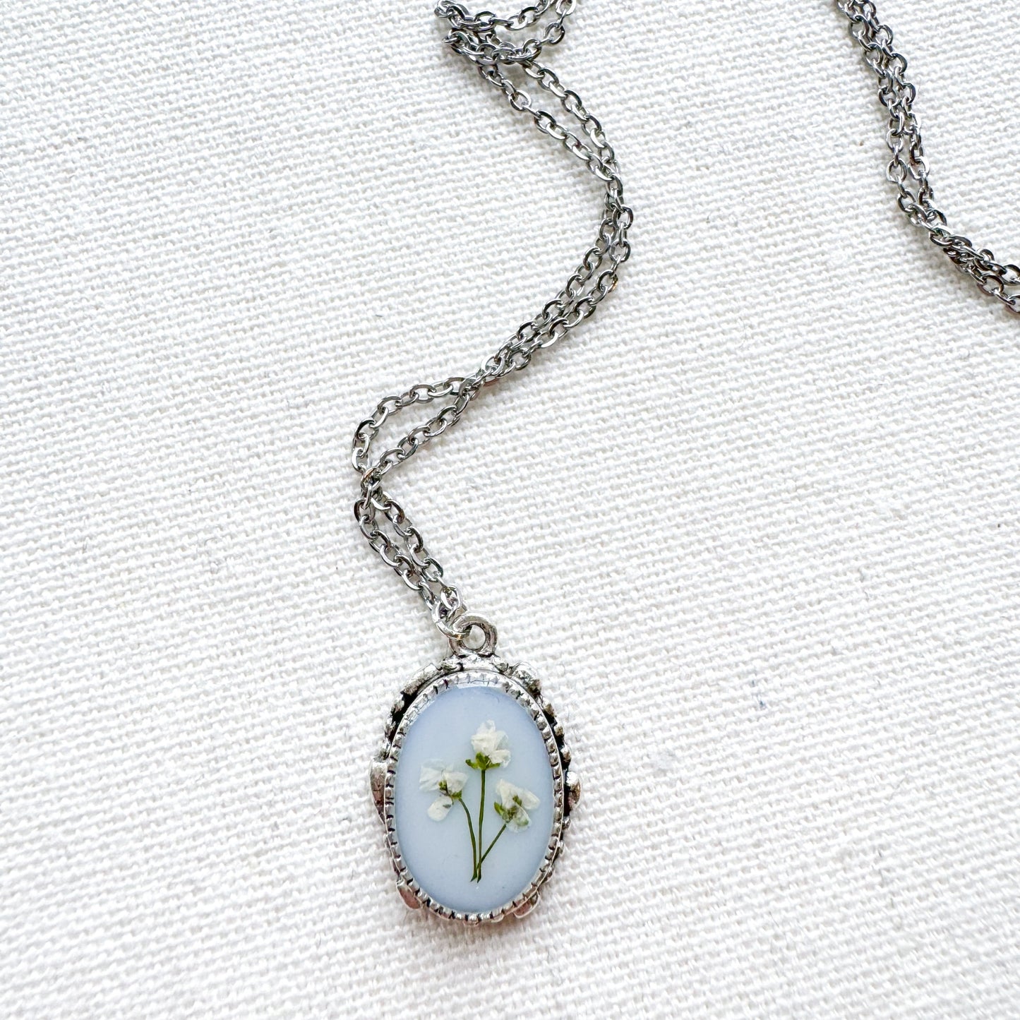 Dorothy Ornate Pressed Flower Necklace | Silver