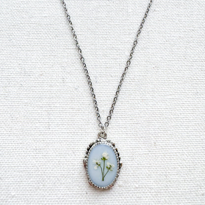 Dorothy Ornate Pressed Flower Necklace | Silver