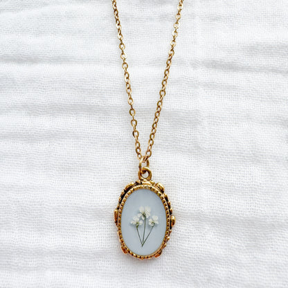 Dorothy Ornate Pressed Flower Necklace | Gold