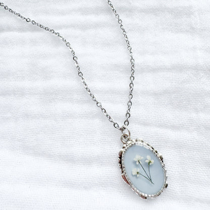 Dorothy Ornate Pressed Flower Necklace | Silver