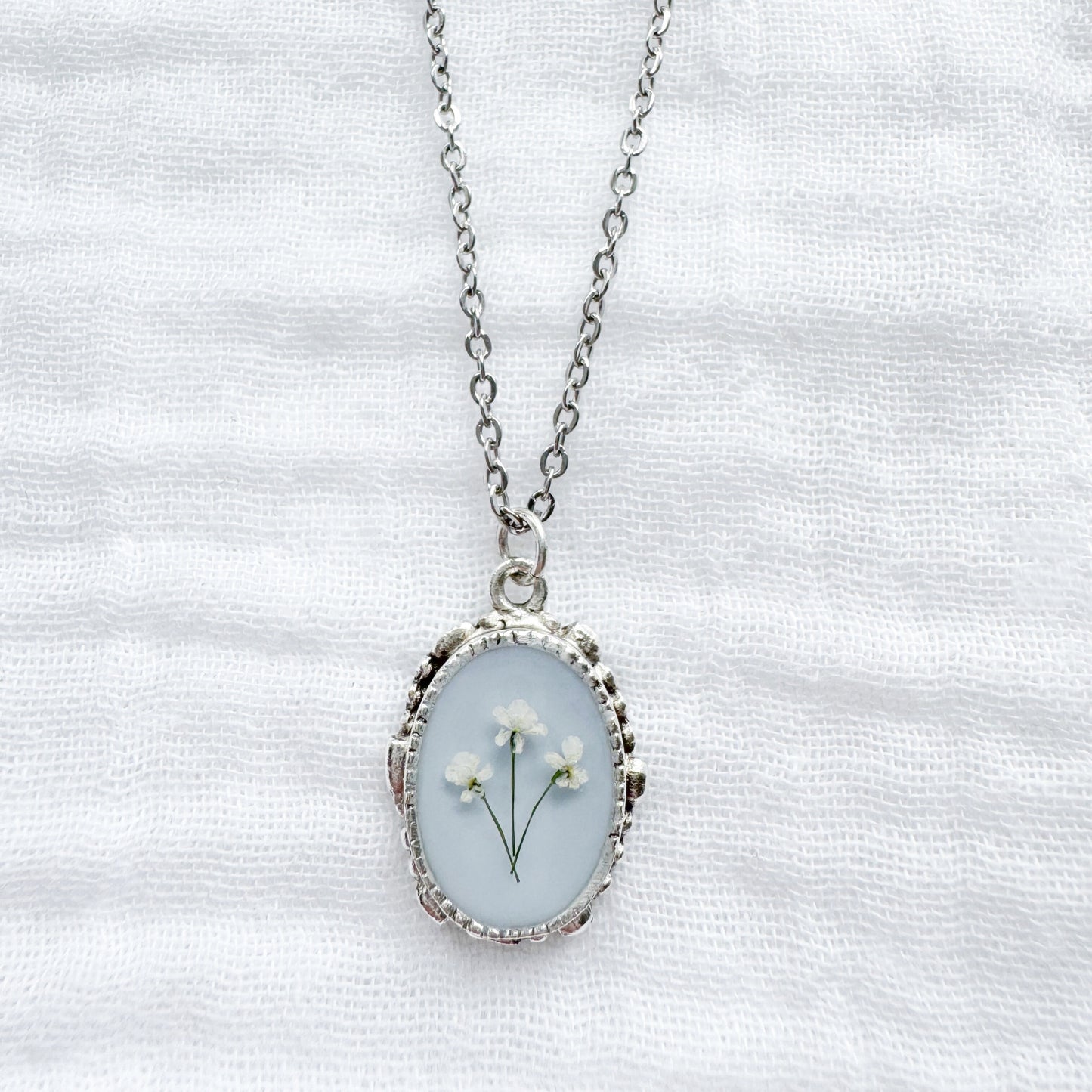 Dorothy Ornate Pressed Flower Necklace | Silver