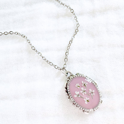 Edwina Ornate Pressed Flower Necklace | Silver