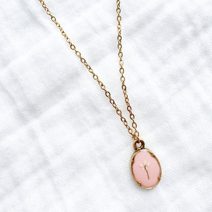 Elisa Mini Ornate Pressed Flower Necklace | Gold
