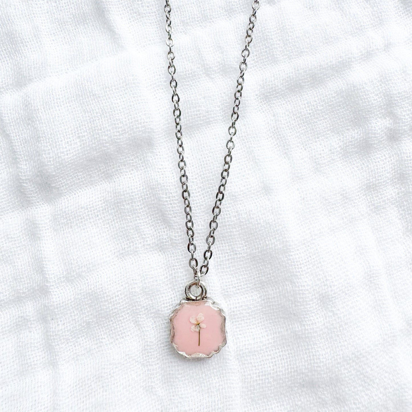 Elisa Mini Frame Pressed Flower Necklace | Silver