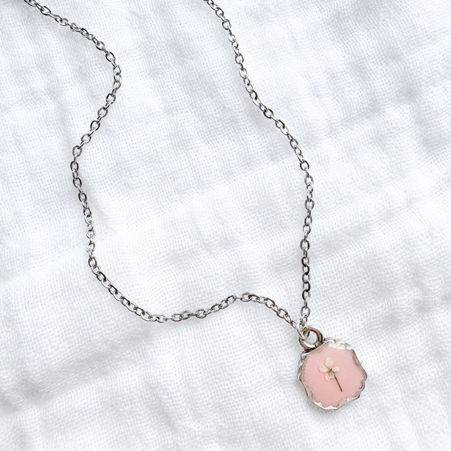 Elisa Mini Frame Pressed Flower Necklace | Silver