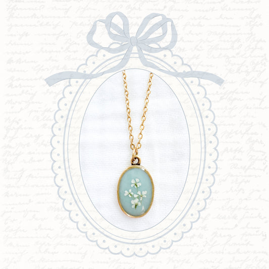 Elizabeth Classic Oval Pressed Flower Necklace | Gold