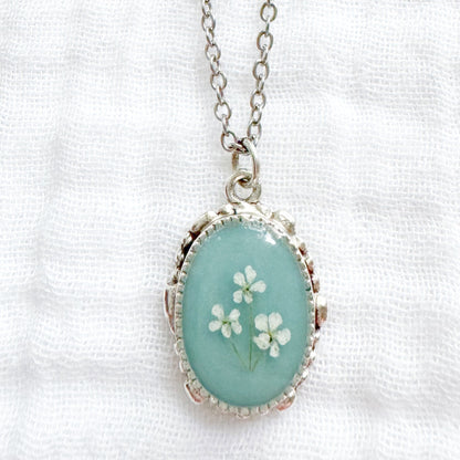 Elizabeth Ornate Pressed Flower Necklace | Silver