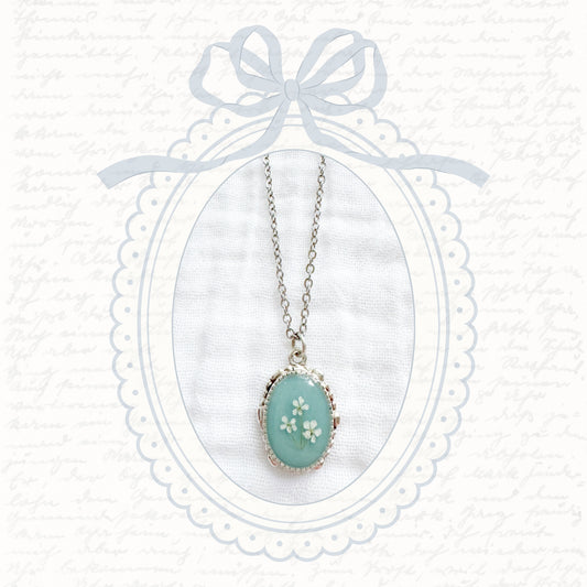 Elizabeth Ornate Pressed Flower Necklace | Silver