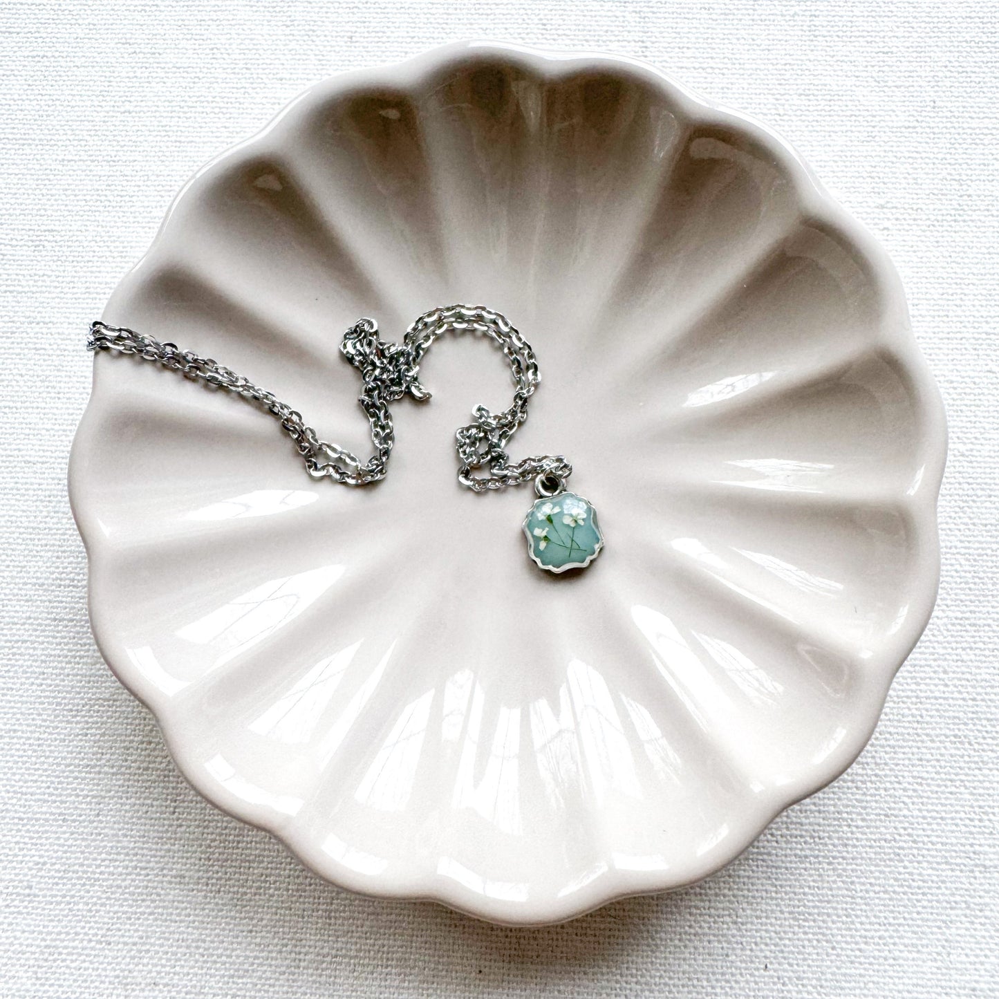 Eloise Pressed Flower Necklace | Silver