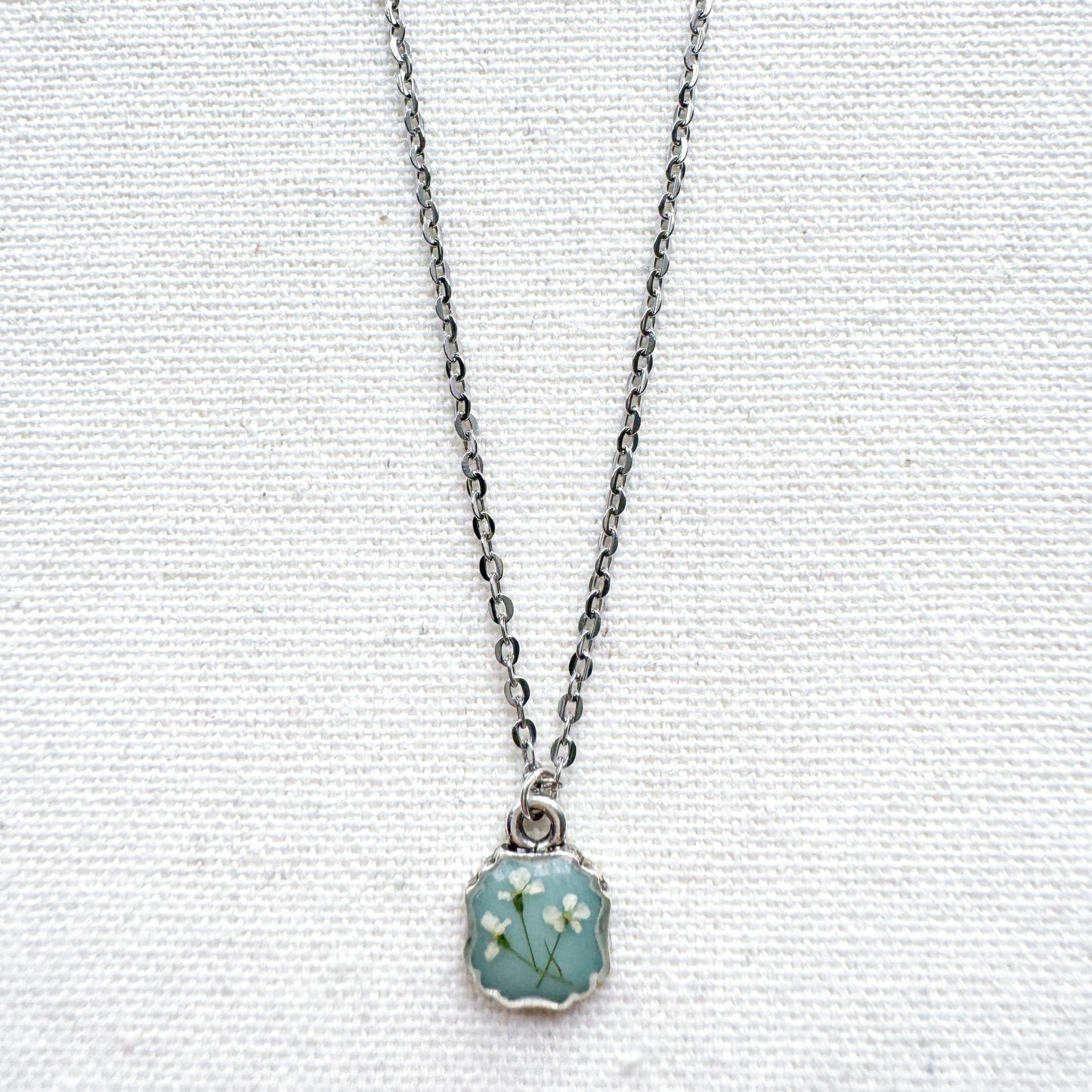 Eloise Pressed Flower Necklace | Silver