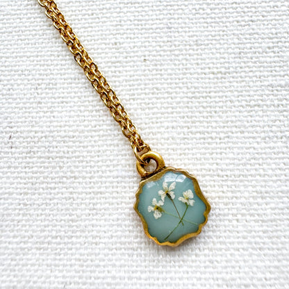 Eloise Pressed Flower Necklace | Gold