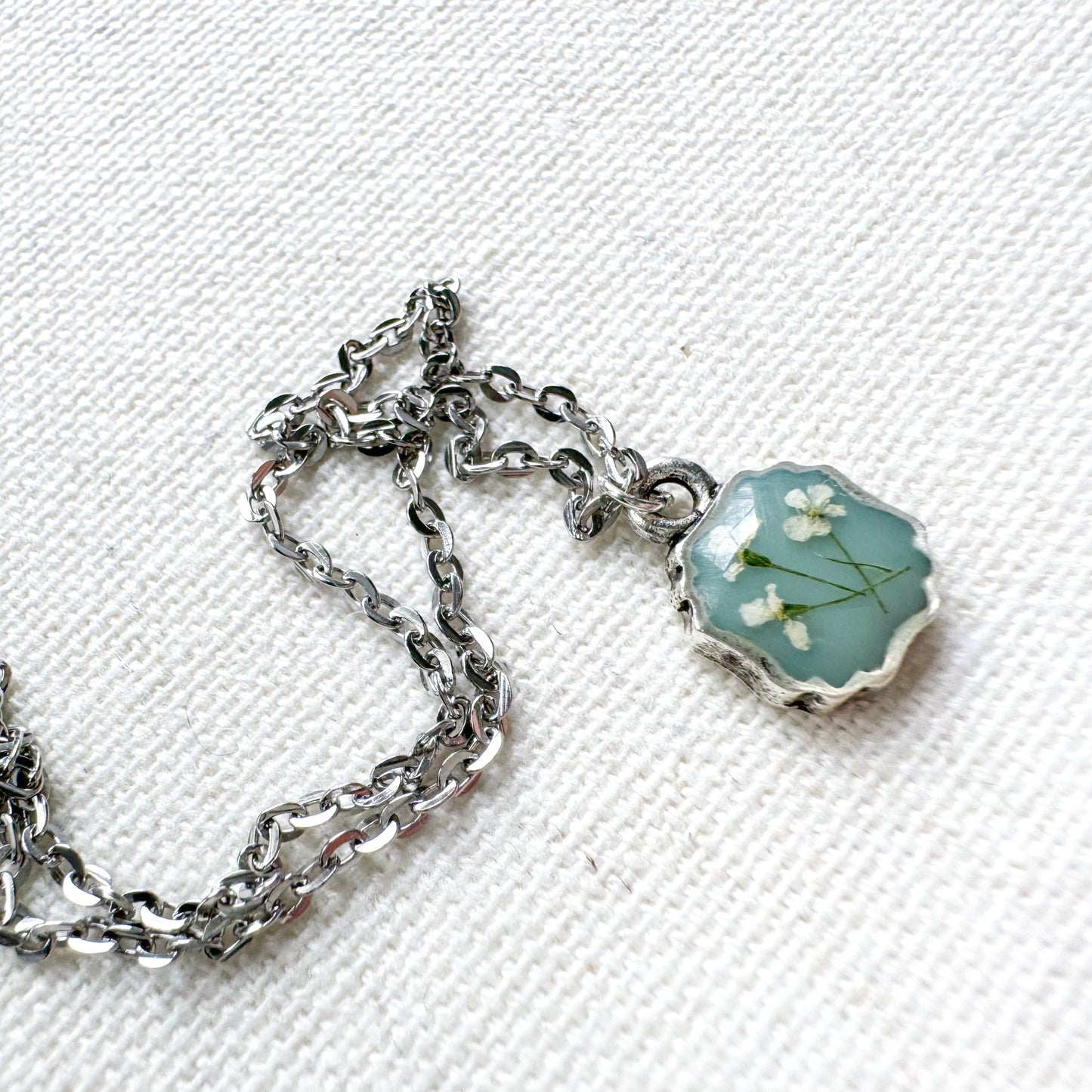 Eloise Pressed Flower Necklace | Silver
