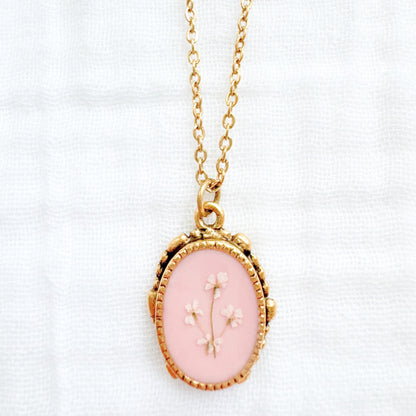 Emma Ornate Pressed Flower Necklace | Gold