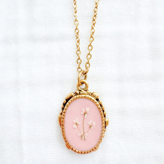 Emma Ornate Pressed Flower Necklace | Gold