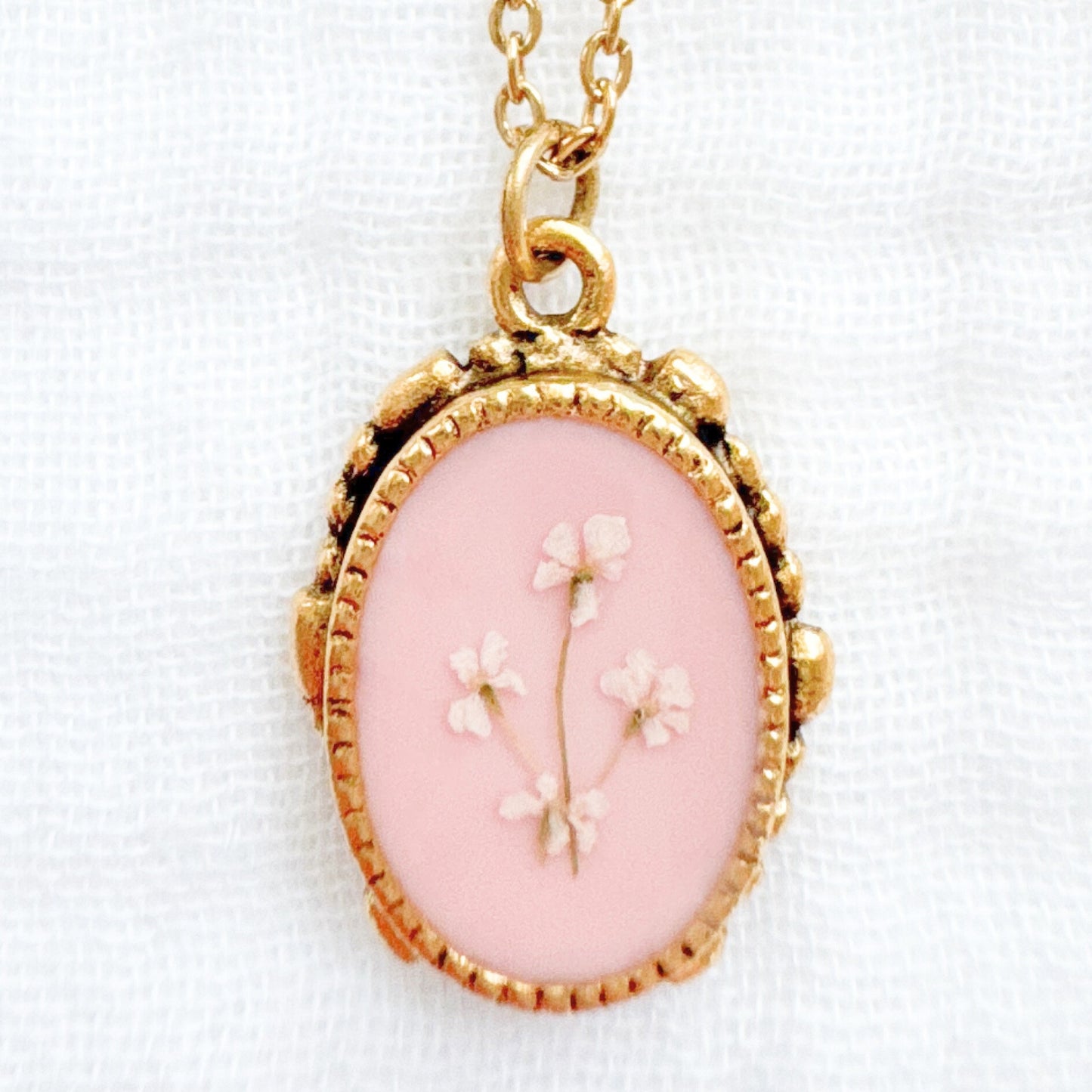 Emma Ornate Pressed Flower Necklace | Gold