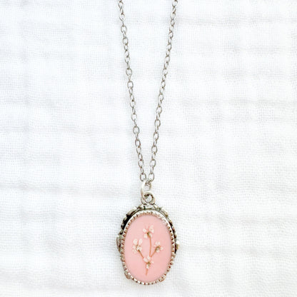 Emma Ornate Pressed Flower Necklace | Silver