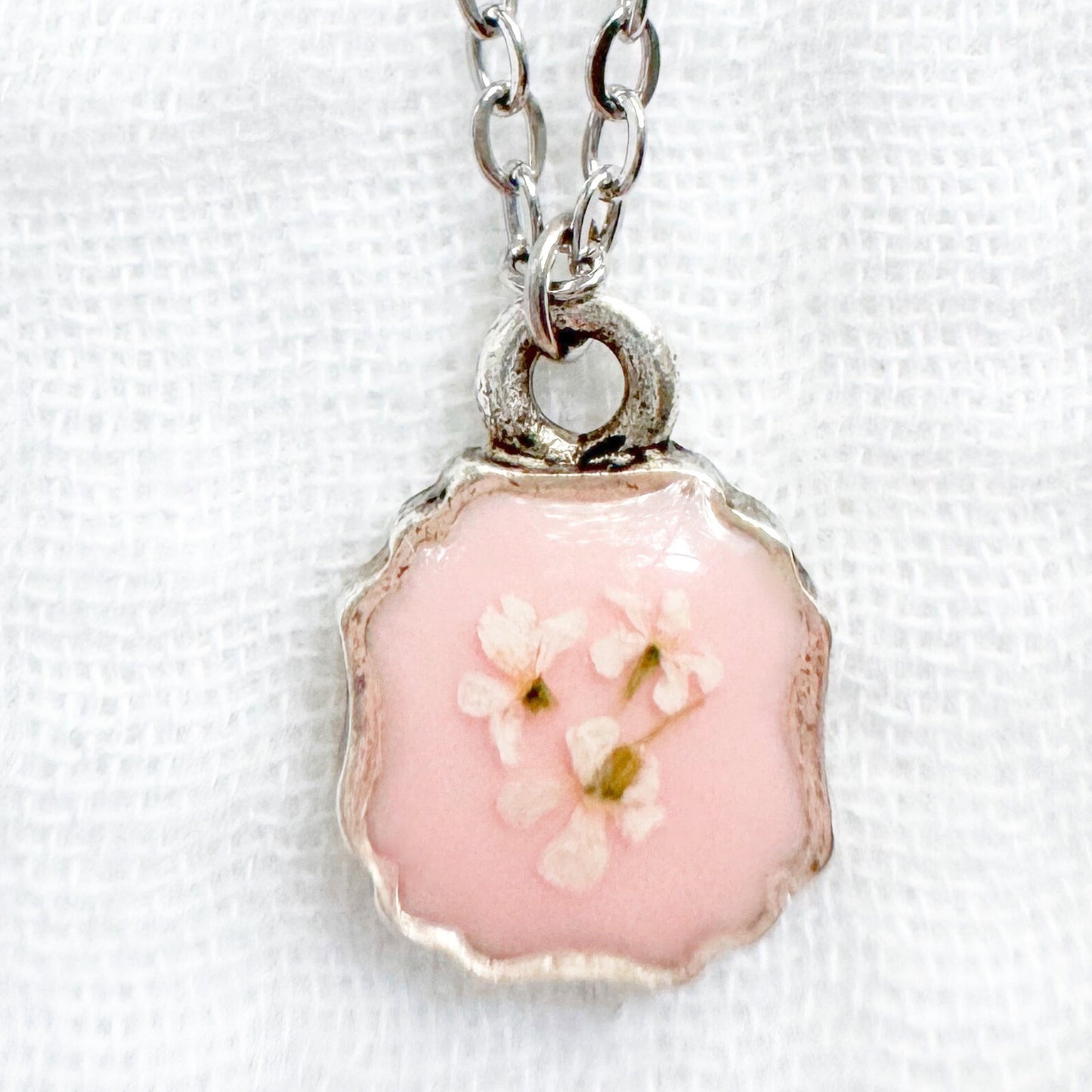 Emma Mini Frame Pressed Flower Necklace | Silver