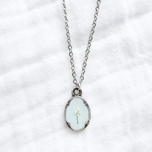 Erica Mini Ornate Pressed Flower Necklace | Silver