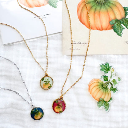 Pumpkin Green Pendant Necklace | Gold