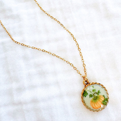 Pumpkin Green Pendant Necklace | Gold