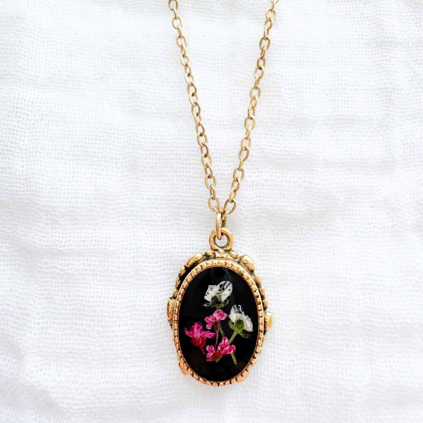 Flora Ornate Pressed Flower Necklace | Gold