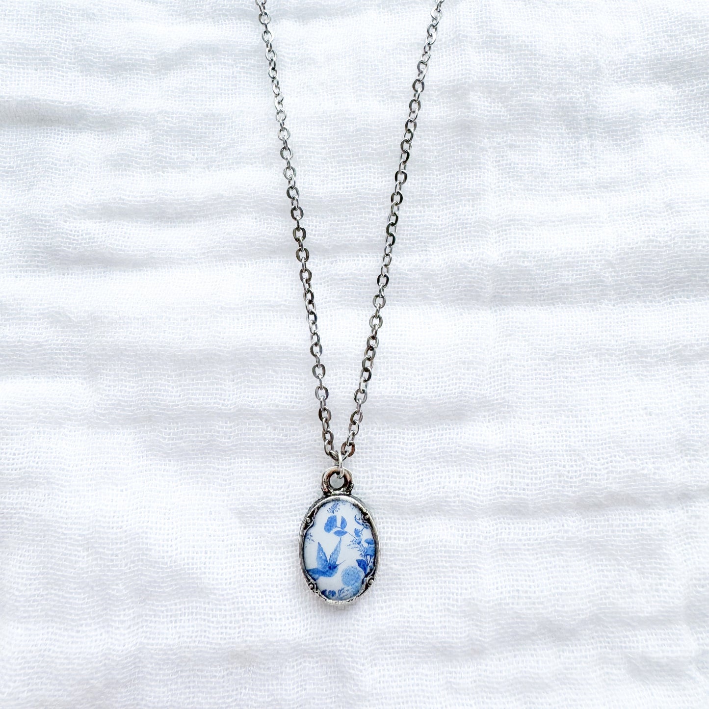 Toile d'oiseaux Mini Ornate Necklace | Silver