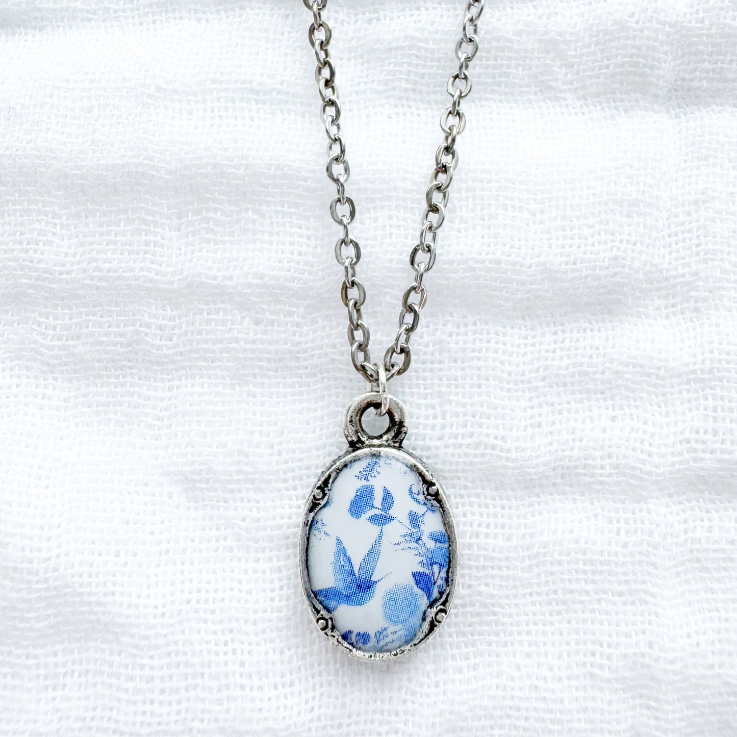 Toile d'oiseaux Mini Ornate Necklace | Silver