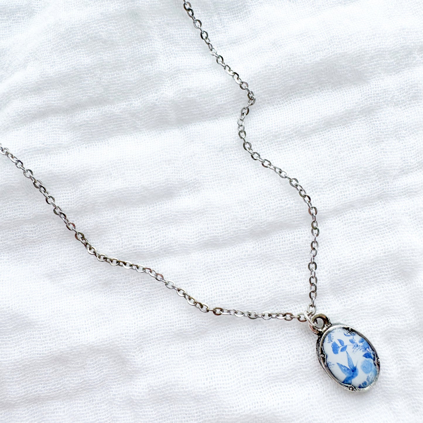 Toile d'oiseaux Mini Ornate Necklace | Silver