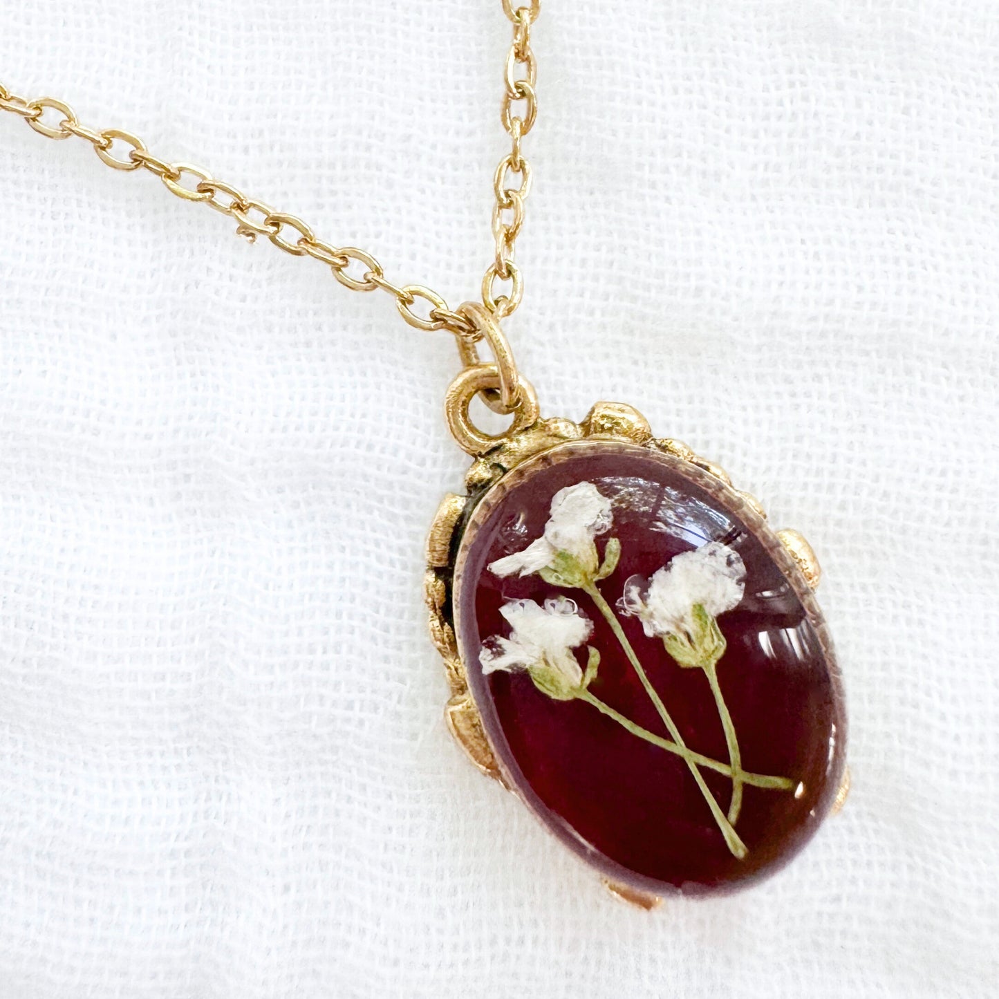Esme Ornate Pressed Flower Necklace | Gold