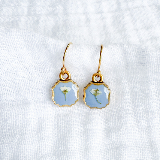 Geneviève Pressed Flower Drop Earrings | Gold