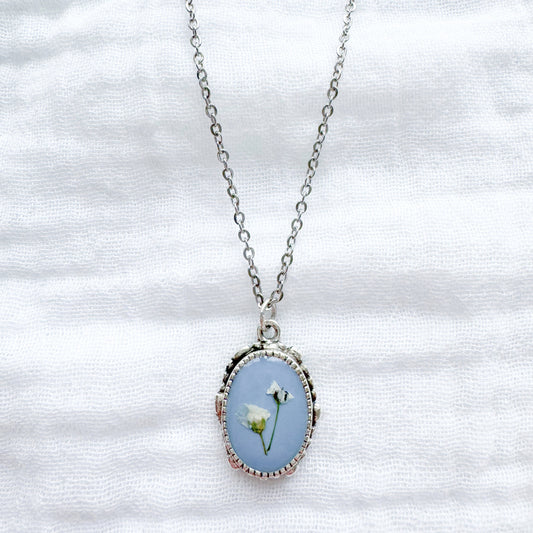 Geneviève Ornate Pressed Flower Necklace | Silver