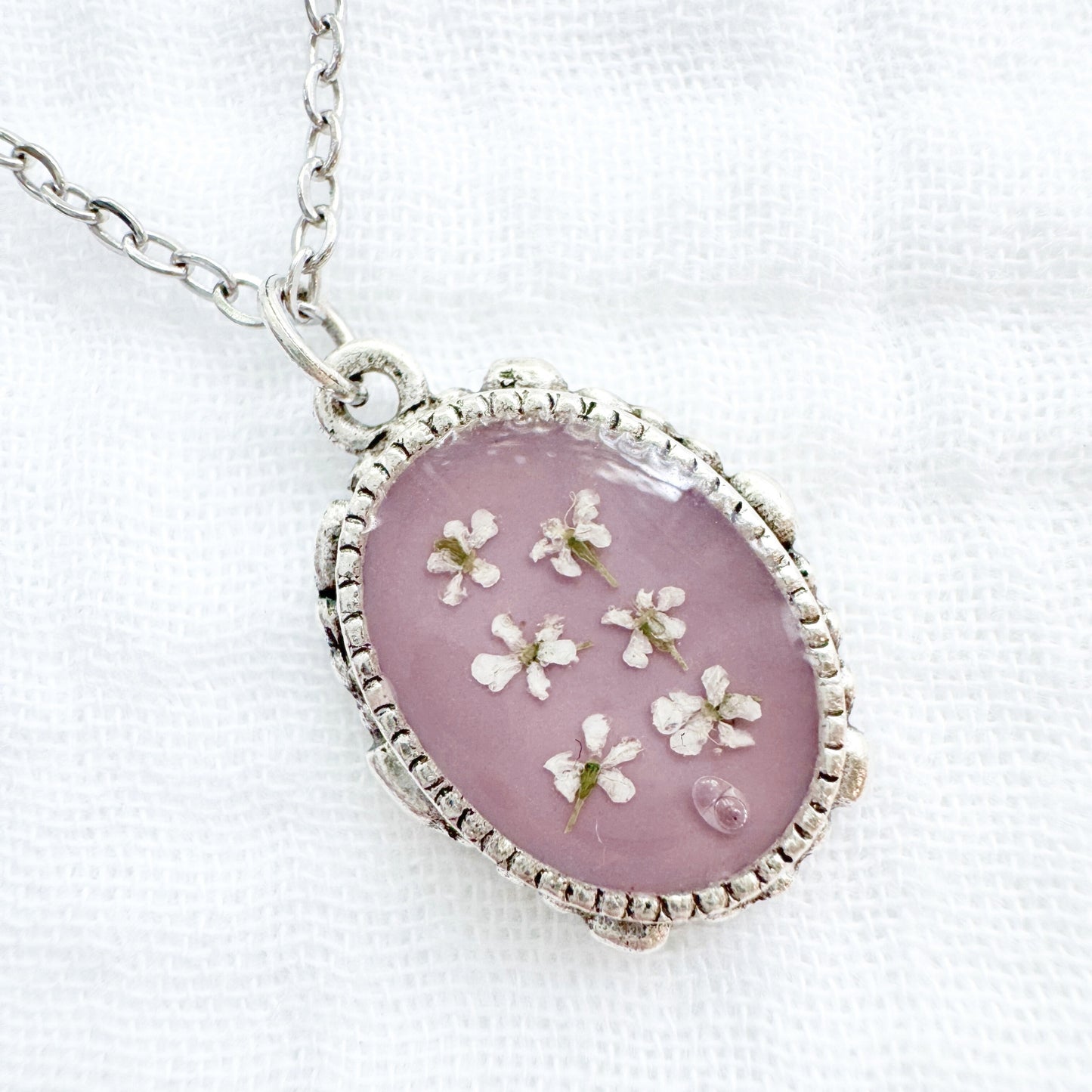 *Slightly Imperfect* Georgiana Ornate Pressed Flower Necklace | Silver