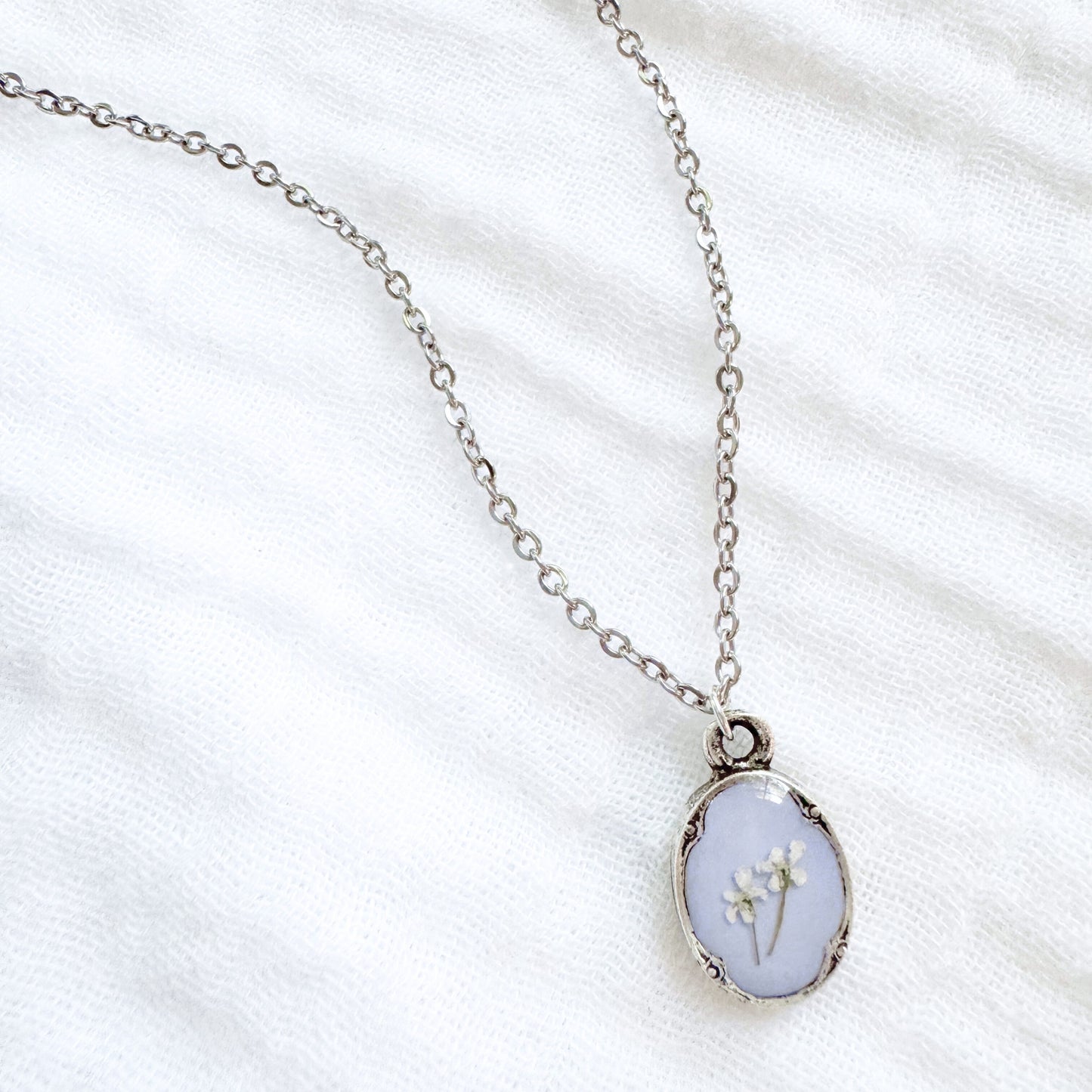 Grace Mini Ornate Pressed Flower Necklace | Silver