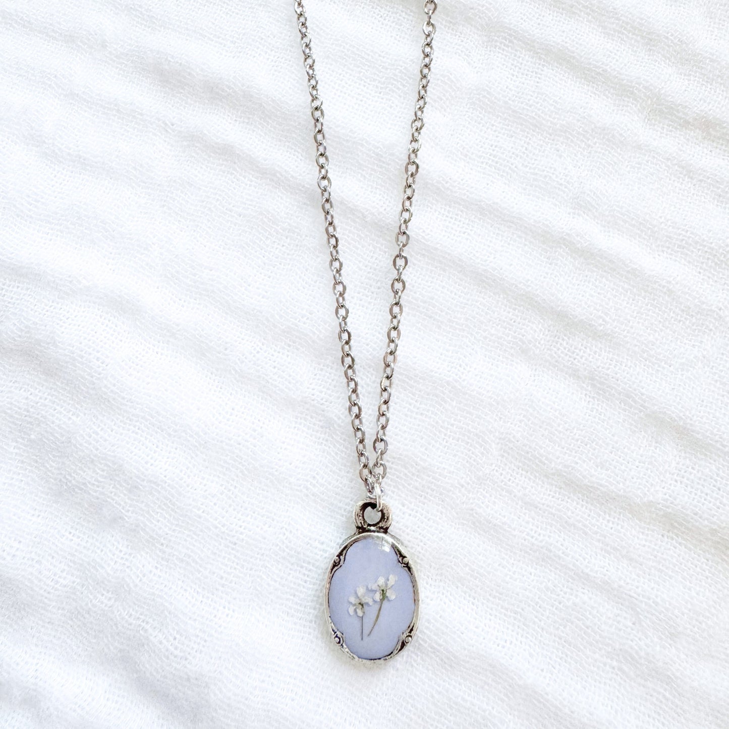 Grace Mini Ornate Pressed Flower Necklace | Silver