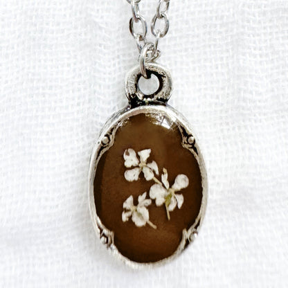 Gretel Mini Ornate Pressed Flower Necklace | Silver