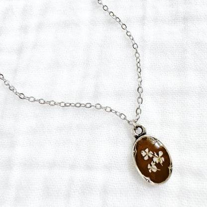 Gretel Mini Ornate Pressed Flower Necklace | Silver