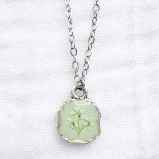 Heather Mini Frame Pressed Flower Necklace | Silver